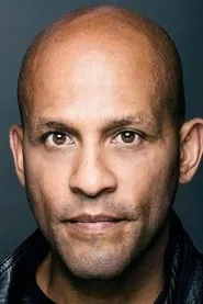 Retrato de Cornell Adams