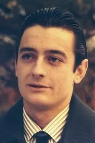 Retrato de Cosmin Șofron