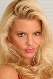 Crystal White en Womb Raider