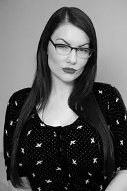 Retrato de Dahlia Dark