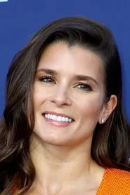 Foto de Danica Patrick interpretando a Herself en Marvel & ESPN Films Present: 1 of 1 - Genesis