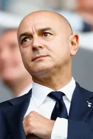 Daniel Levy en 202 Days