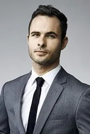 Daniel Vincent Gordh en Non-Transferable