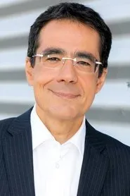 Retrato de Darius Rochebin