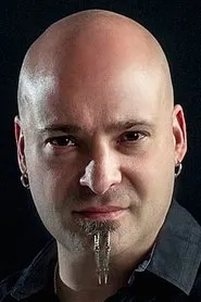 David Draiman en Cum On Feel The Noize