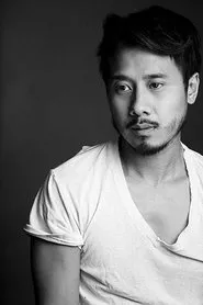 David Huynh en Pieces Within