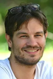 Foto de David Kraus interpretando a Jirka en Mujeres a la carrera