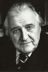 Retrato de Dejan Dubajić