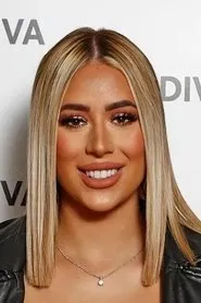 Retrato de Demi Sims