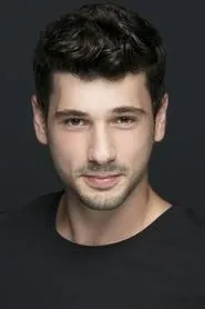 Retrato de Deniz Can Aktaş