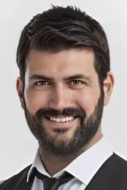 Retrato de Derda Yasir Yenal