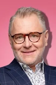 Retrato de Dermot Clemenger