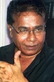 Dharmasiri Bandaranayake en Bora Diya Pokuna