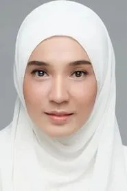Retrato de Dhini Aminarti