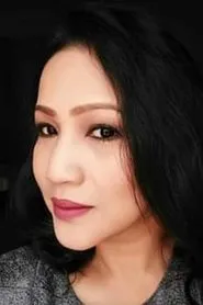 Foto de Dilla Ahmad interpretando a Dr. Serina en Dendam Azalea