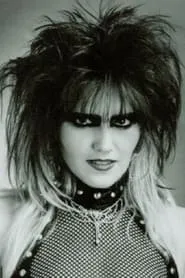 Dinah Cancer en The Decline of Western Civilization