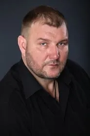 Dmitriy Bykovskiy-Romashov en Zoya - La Guerrera