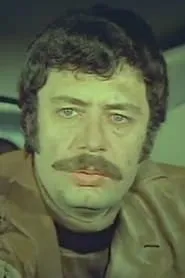 Doğan Tamer en Kanunsuz Sokak