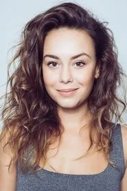 Foto de Dominika Kavaschová como Olga
