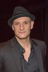 Retrato de Drew Sarich