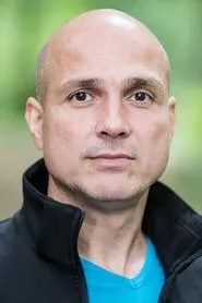 Retrato de Dušan Cinkota
