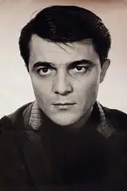 Retrato de Dušan Janićijević