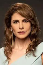 Retrato de Ebru Özkan