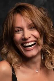 Retrato de Ebru Cündübeyoğlu