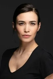 Ecem Özkaya en Kim Daha Mutlu