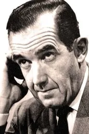 Edward R. Murrow en Deconstructing Dad: The Music, Machines and Mystery of Raymond Scott