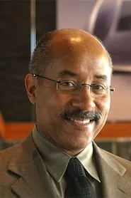 Foto de Edward T. Welburn como Self - GM Vice President, Global Design