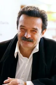 Retrato de Edwy Plenel