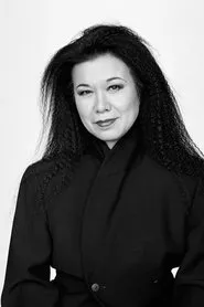 Eiko Ishioka en The Costumes Are the Sets: The Design of Eiko Ishioka