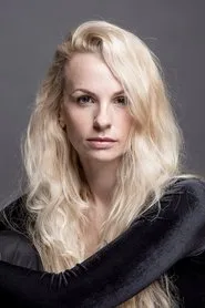 Retrato de Elina Pähklimägi