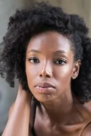 Elle Lorraine en Belleza Maldita (Bad Hair)