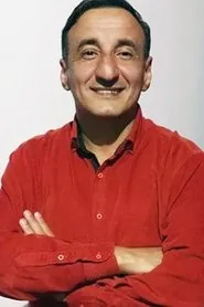 Retrato de Elnur Huseynov