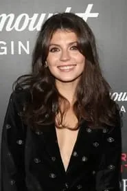 Emily Bader en Paranormal Activity: Allegados