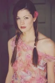 Emily Harrison en Valley of the Heart's Delight