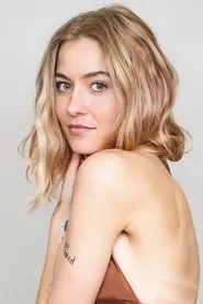 Emma Horn en Violet Daze