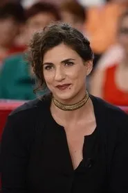 Emmanuelle Galabru en Méfions-nous des honnêtes gens !