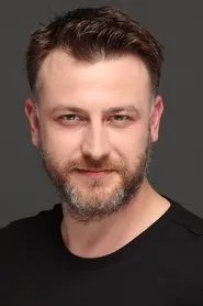 Retrato de Emre Tetikel