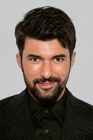 Engin Akyürek en Kader