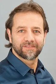 Retrato de Engin Delice