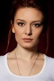 Retrato de Enise Ütük