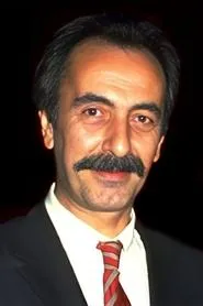 Retrato de Erdinç Akbaş
