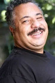 Retrato de Erkan Üçüncü