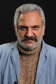 Retrato de Erkan Kabakçıoğlu