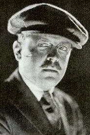 Erle C. Kenton en Two Crooks
