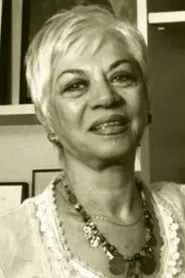 Retrato de Esin Afşar