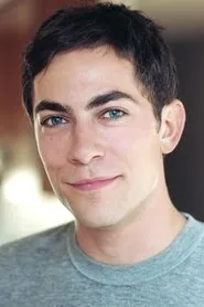 Retrato de Evan Dumouchel